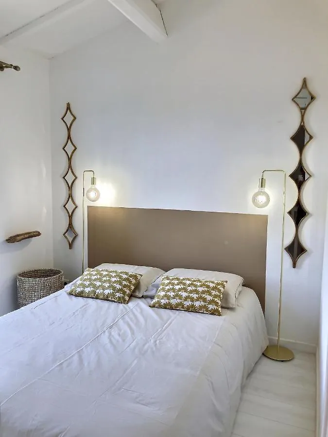 L'Atypique : 2 Chambres // Piscine // Parking Saint-Tropez